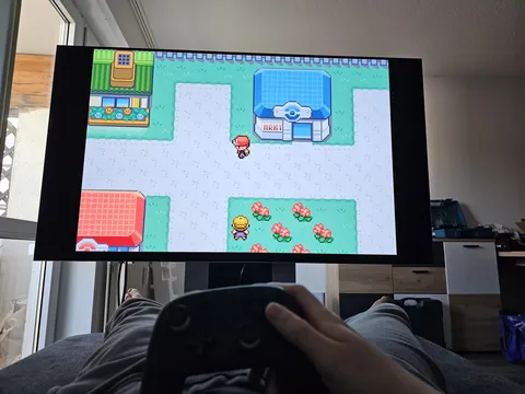I played red and yellow on the TV over 25 years ago. Sitting here like this and hearing the music, almost makes me tear up. Nostalgia hits can be so strong sometimes.