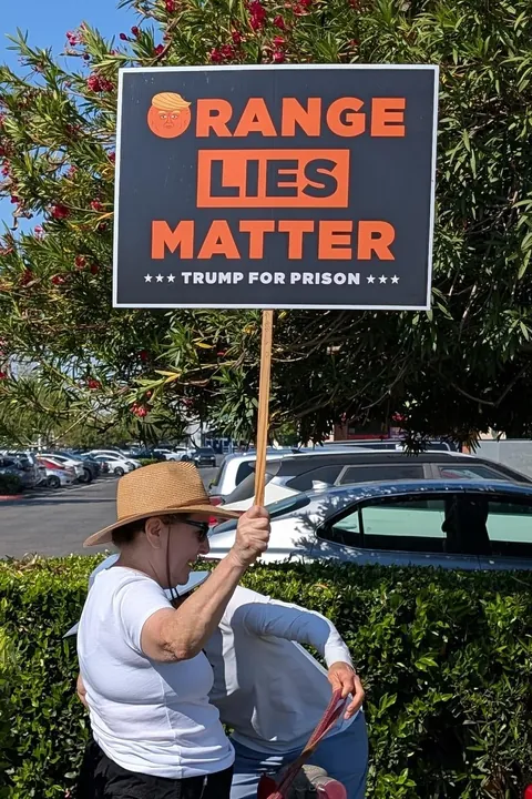 [OC] Fresno sez No Kings!