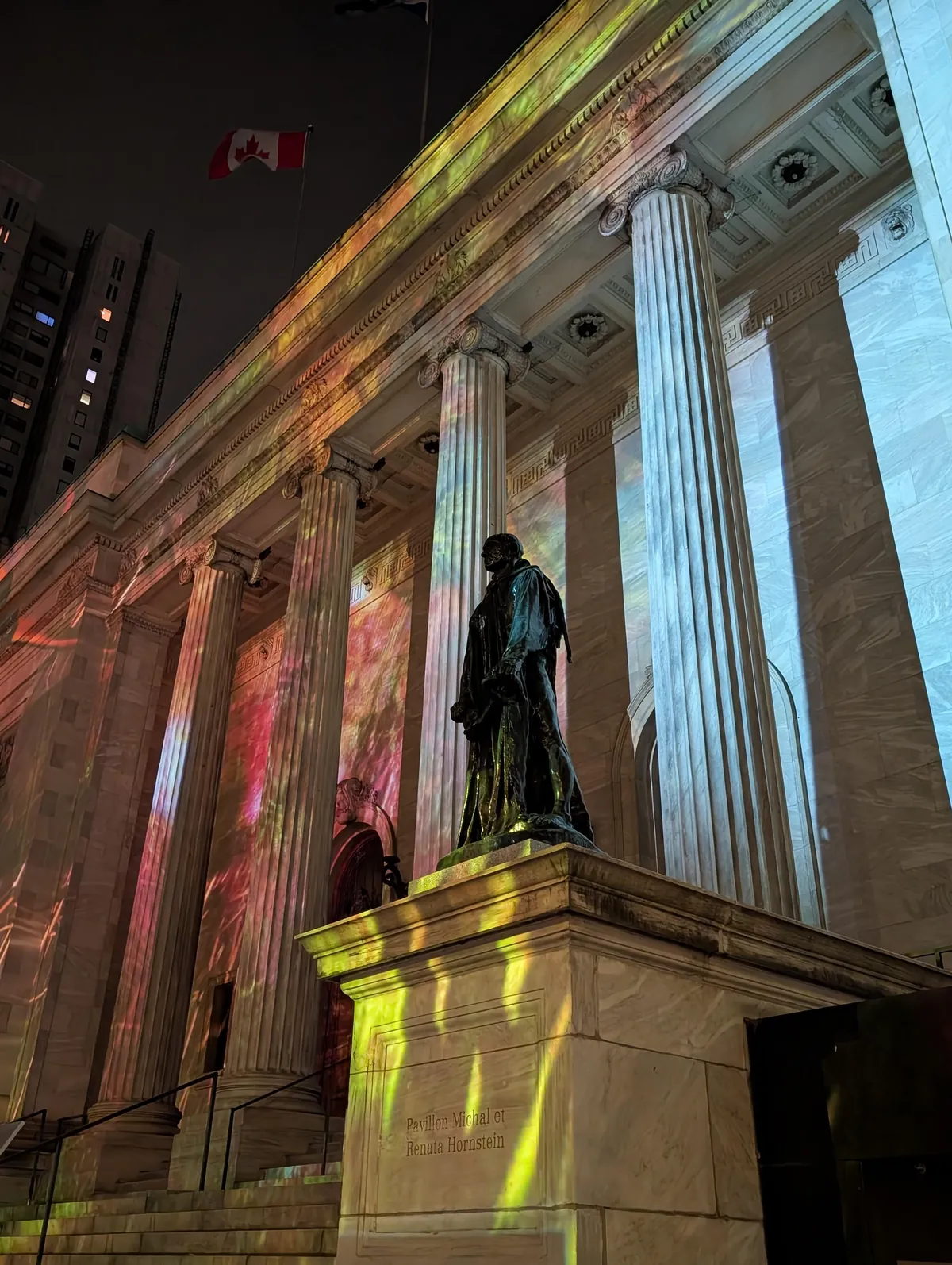 An evening walk through Montreal