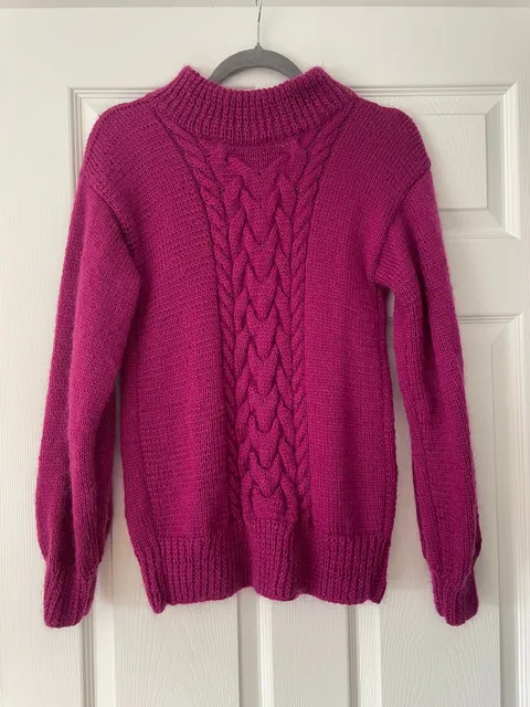 Wore the jumper my mom lovingly knitted for me once… then accidentally shrunk it in the wash 😭