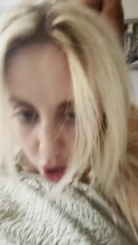 Me in my most vulnerable state.. getting my hole used and bred by daddy for the viewing pleasure of men on Reddit…