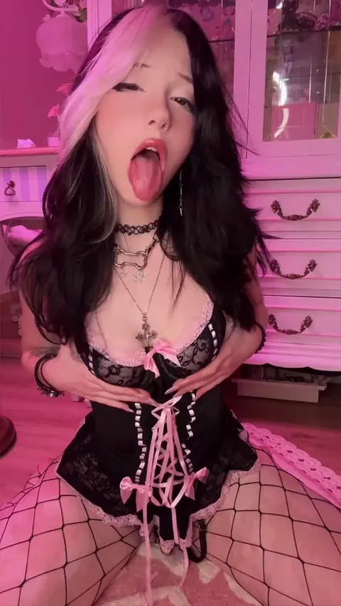 i get so horny from watching guys jerking off for me ;c