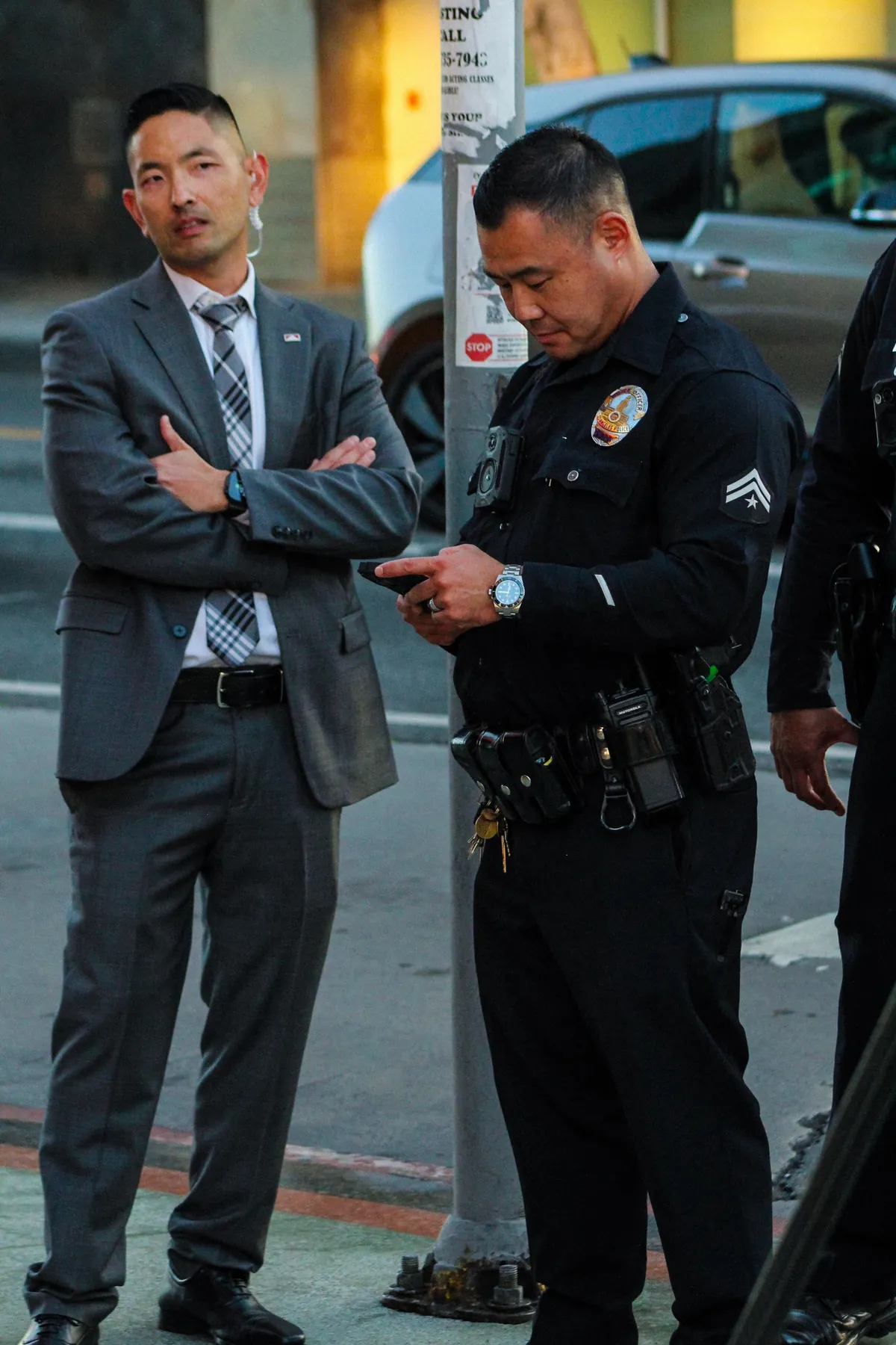 tried to capture the mood outside Kamala Harris’ book tour stop in Los Angeles on Monday [OC]