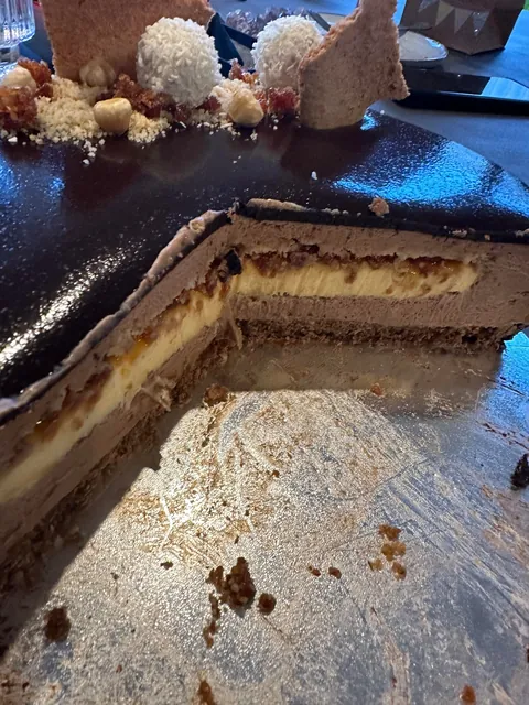 [homemade] Ferrero Brûlée Entremet