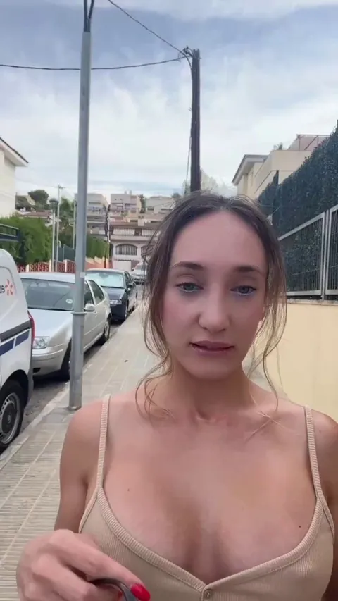 Sunglasses on or off? I can't decide