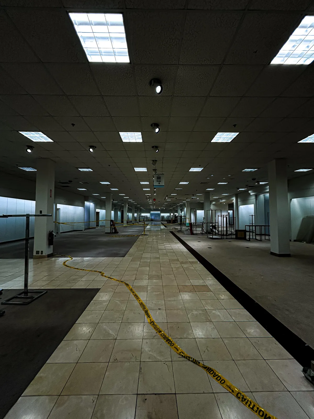Abandoned Macy’s set for demolition
