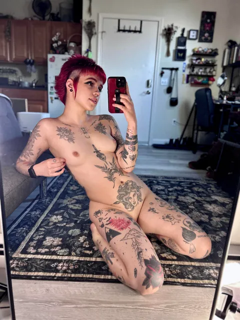 If we were flirting, which nudes would win you over? 😜