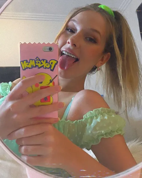 Tongue out is the only way to pose for pictures 😝