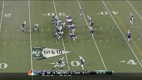 [Highlight] 13 years ago today, Mark Sanchez tried to cut through the line of scrimmage.