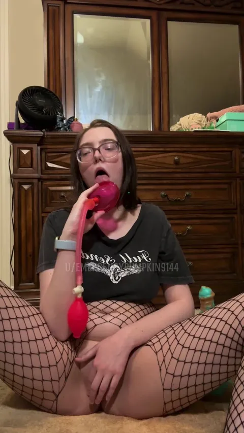 just casually impaling myself on M nøkken, nbd 🥰