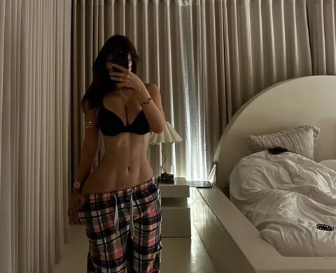 tell me your 3 favorite pics~