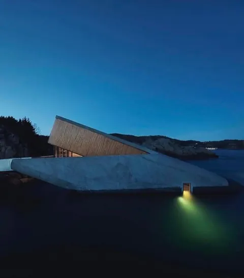 The First European Underwater Restaurant Opened In Norway