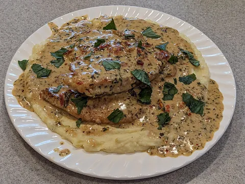 [Homemade] My attempt at Mary Me Chicken