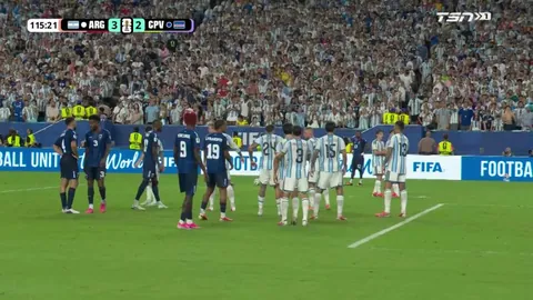 Emi Martinez save against Cape Verde 116'