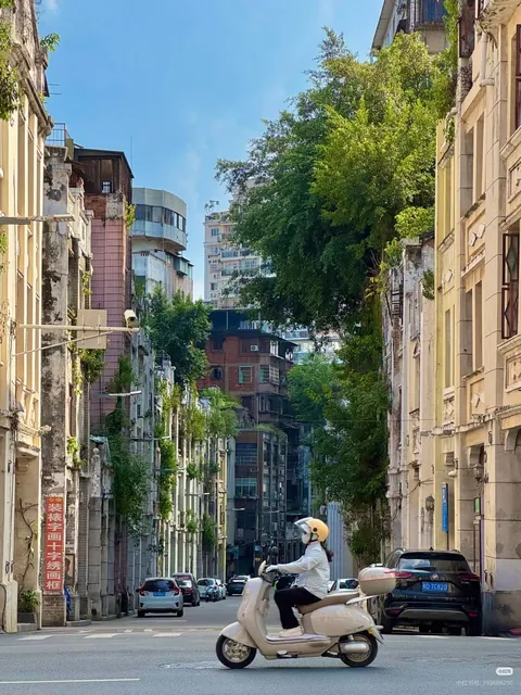 Any fans of chinese Cantonese architecture?