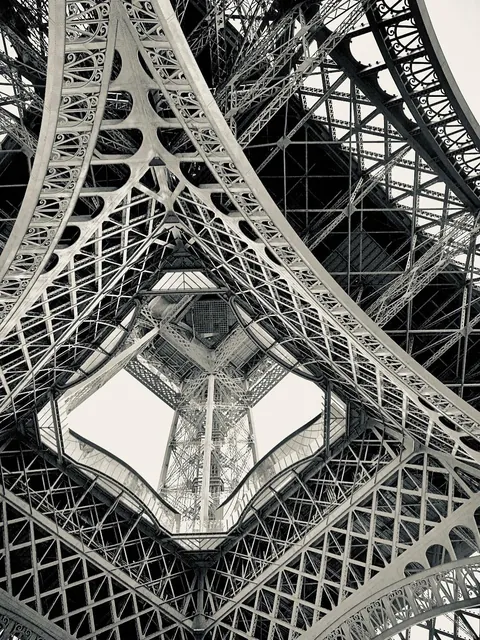 ITAP of the Eiffel Tower