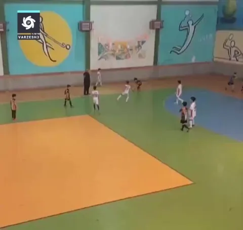 Spectacular goal scored by an 8-year-old Iranian boy in competition.