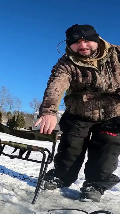 The kid's laughter is so contagious!