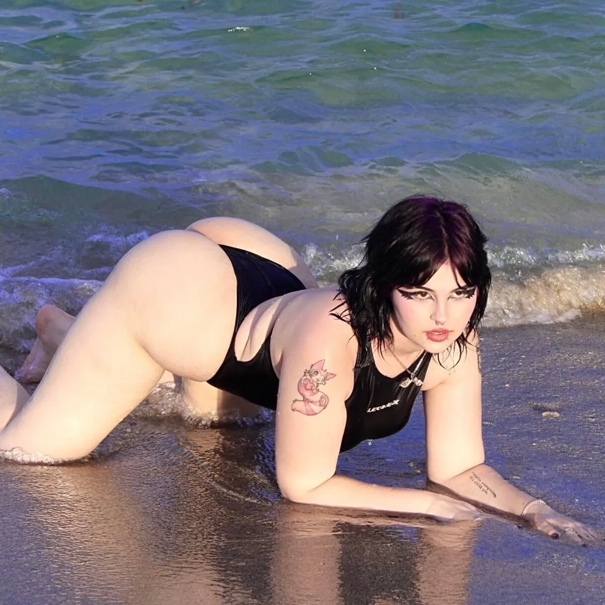 Tell me your favourite, its a safe album of ass