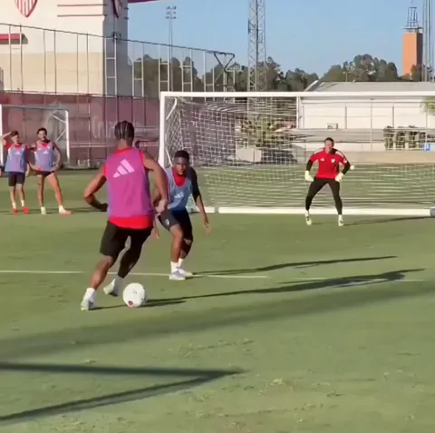 Sevilla defender Loic Badé (25) scores this goal in training