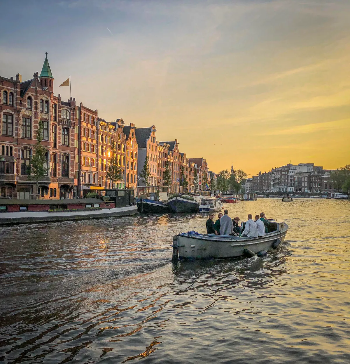It’s been raining for some days in Amsterdam but when the sky finally lets up the sunsets are just spectacular.