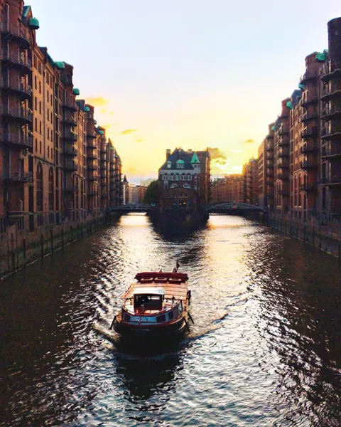Did you know Hamburg has more bridges than Venice, Amsterdam, and London combined? Completely underrated city with labyrinths of canals and water around every corner. View from Poggenmühlen Bridge in the Speicherstadt area (or “City of Warehouses”)