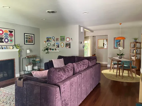 Just shy of a year in our cozy, happy little house ◡̈