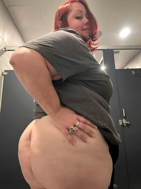 Work titties and ass