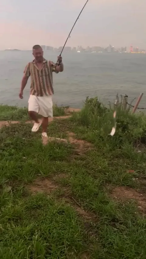 A Chinese man caught a stainless steel fish while fishing.