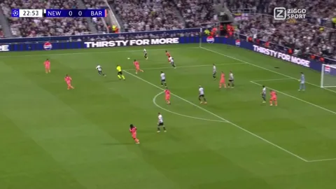 Joan Garcia save vs Newcastle United 24'