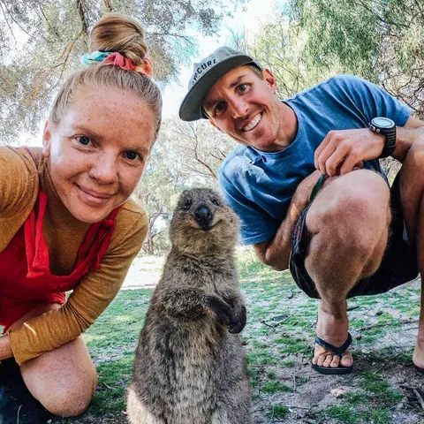 Posing with a quokka