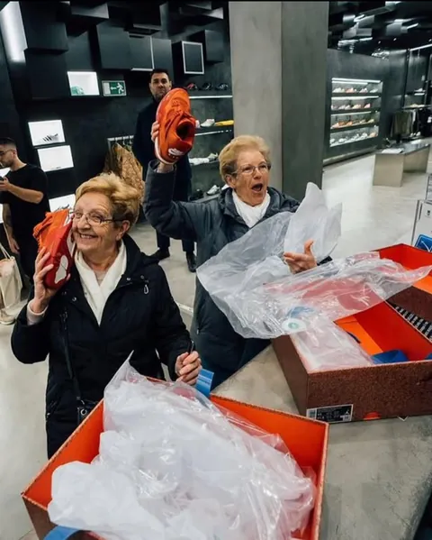 Who else took the L to these granny’s yesterday…. Respect.