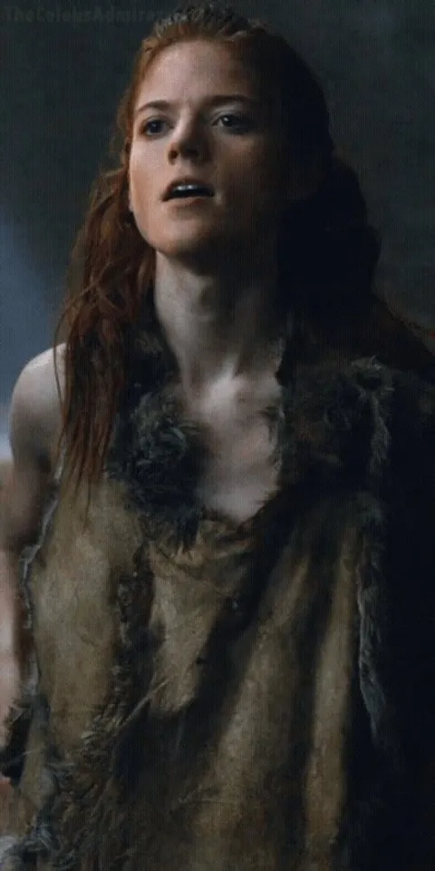 Rose Leslie 