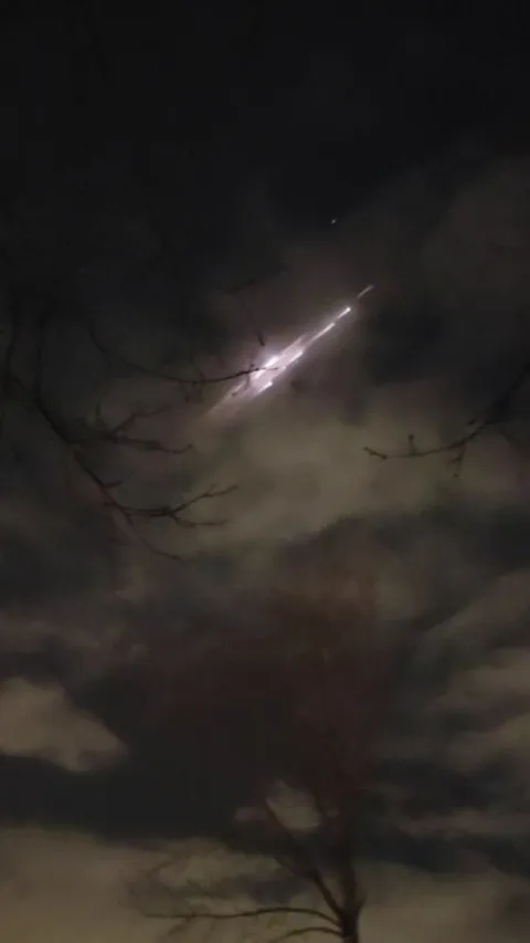 Rocket Breakup over Portland, OR