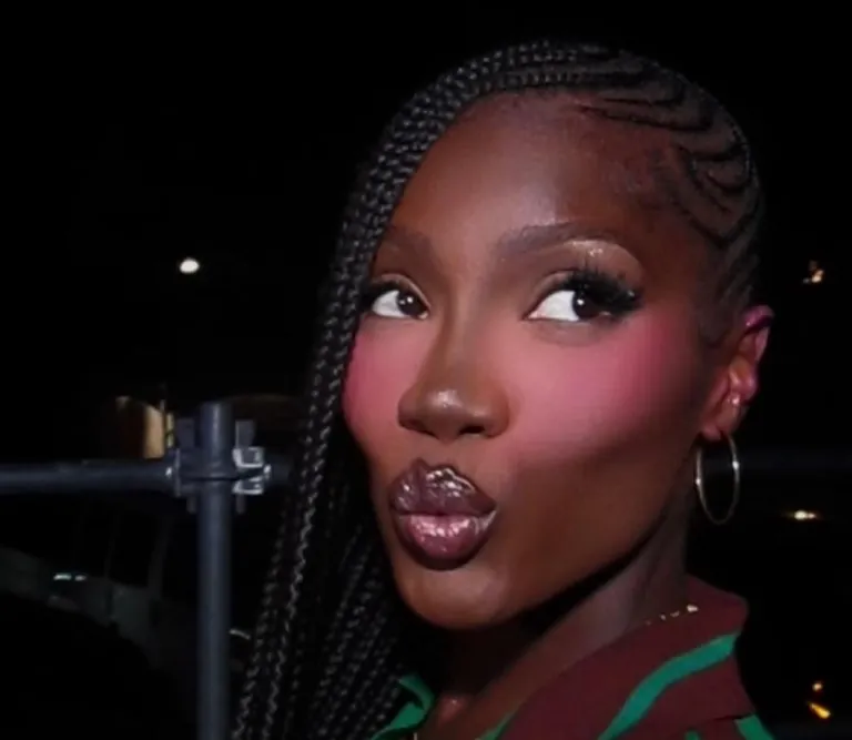 Does the pink under eye trend look good IRL?