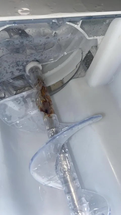 MIL thinks this ice auger has “grease to move the parts”, and got mad when I took it out to clean it.