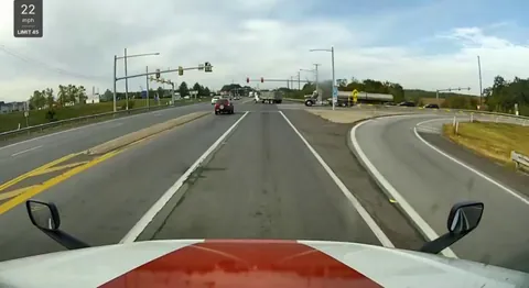 [OC] Truck driver gets mad that I used the required turn lane