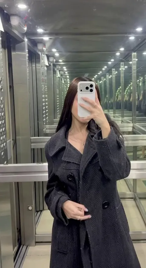 I don't wear anything under my coat for the day