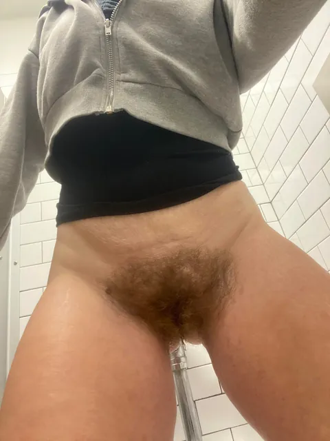 Happy Monday! Enjoy this hairy photo dump and tell me which pic you like the most❤️🔥 1-20