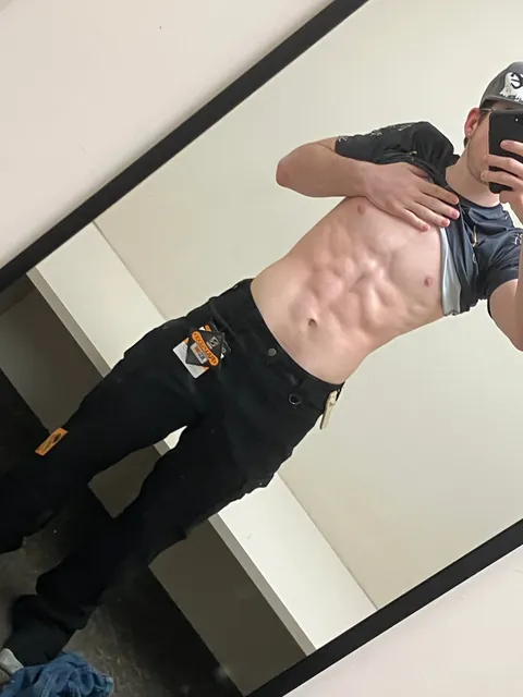 M18, just a regular 18 year old here🙄