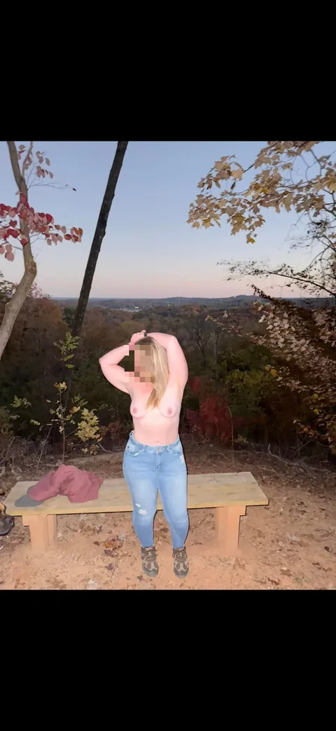 Our current situation, having a little fun on a hike again this afternoon. Starting to get chili tho. Love her body, However she hates it. She loves reading the comments and messages tho