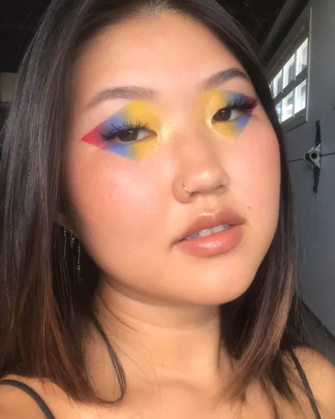 i call this look “avoiding the 7 page paper i have to do” 😌