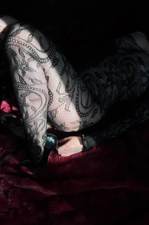 Trying out a body suit, and oh my, I think I love it!