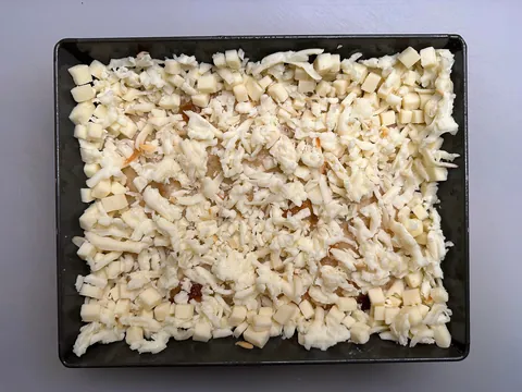 [Homemade] Sweet Chinese Sausage and Peppers Detroit Style Pizza