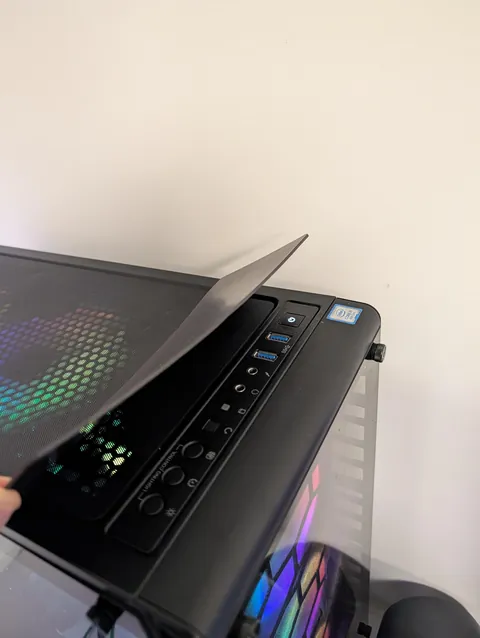 A simple and discreet solution to prevent my cat from turning off my PC