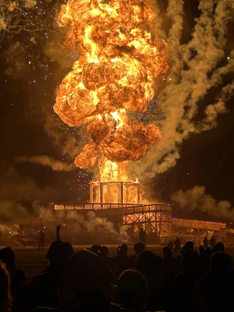 I accidentally caught the moment “the man” exploded at burning man 2025