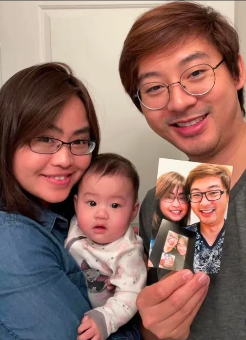 A married couple posed together for a picture every year since they first met 12 years ago 