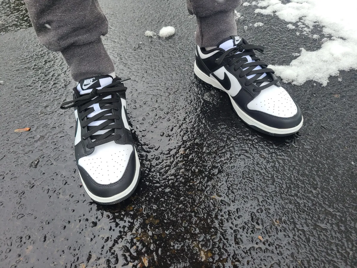 Birthday gift from my fiancée. Nike dunk low pandas. Straight to feet. 