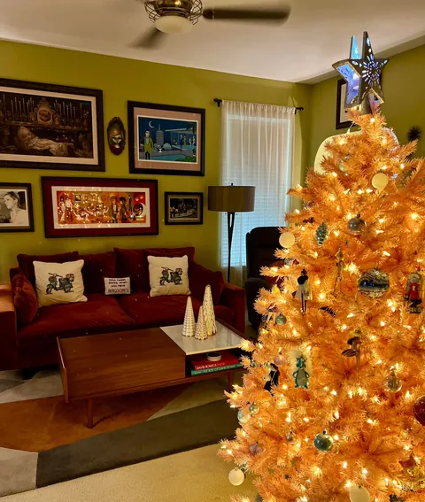 My pink Christmas tree in the living room