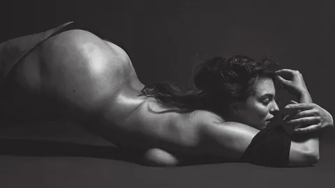 Ashley Graham Nude